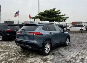 Toyota Corolla Cross 2024 Blue