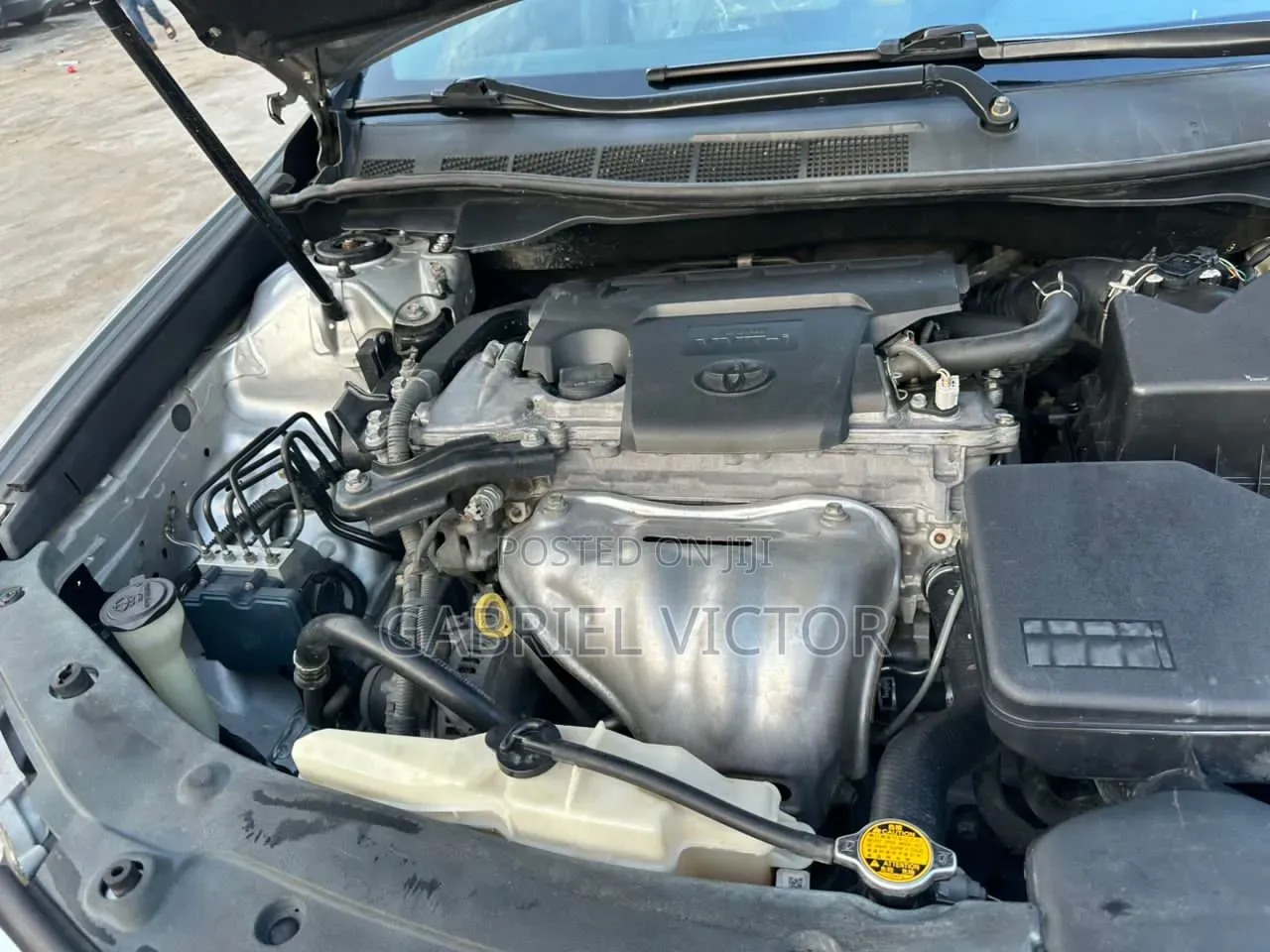 Toyota Camry 2014 Silver