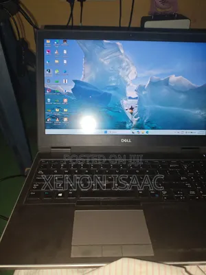 Laptop Dell Precision 7540 32GB Intel Xeon SSD 512GB