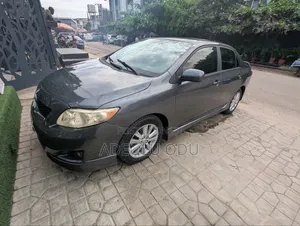 Toyota Corolla 2010 Gray