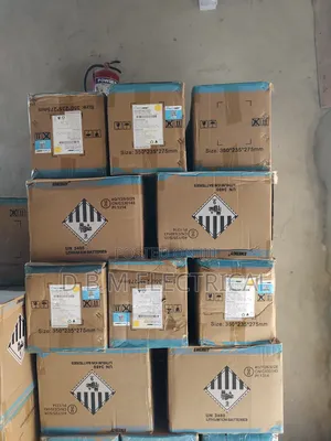 2.56kwh 12v Cworth Solar Lithium Battery