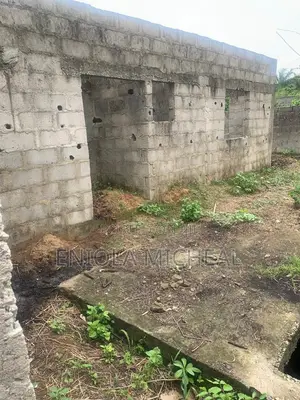 Uncompleted 2-Bedroom Bungalow + 2 Units of Room & Parlour.