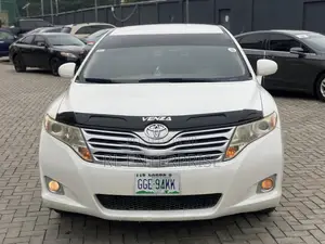 Toyota Venza Limited 2009 White