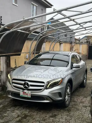 Mercedes-Benz GLA 250 2016 Silver