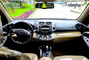 Toyota RAV4 Limited 2011 Gray