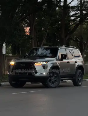Lexus GX 550 Overtrail 2024 Beige