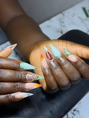 Press on Nail