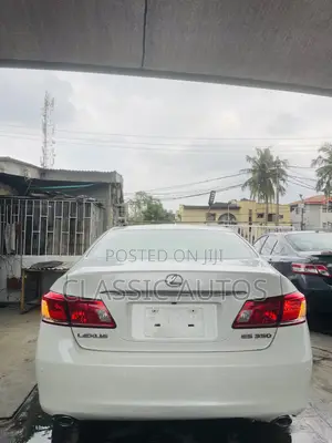 Lexus ES 350 2011 White