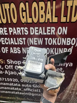 Toyota Camry 2013–2014 ABS Pump / ABS Module