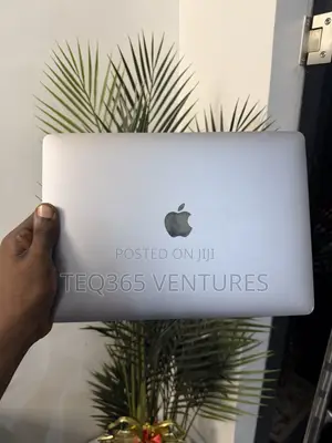 Laptop Apple MacBook 2018 16GB Intel Core i7 SSD 512GB