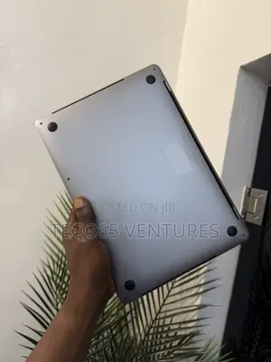 Laptop Apple MacBook 2018 16GB Intel Core i7 SSD 512GB