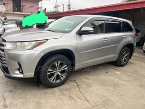 Toyota Highlander 2018 Silver