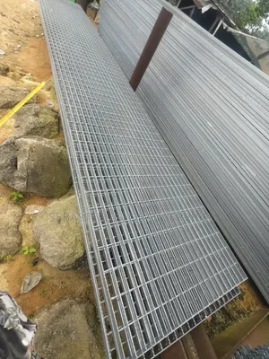 Galvanized Grating Closed 1x3mm