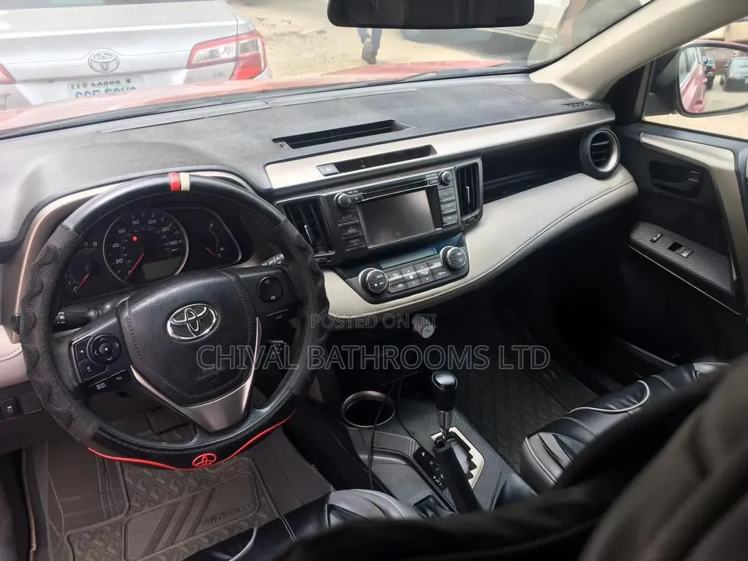 Toyota RAV4 2013 Red