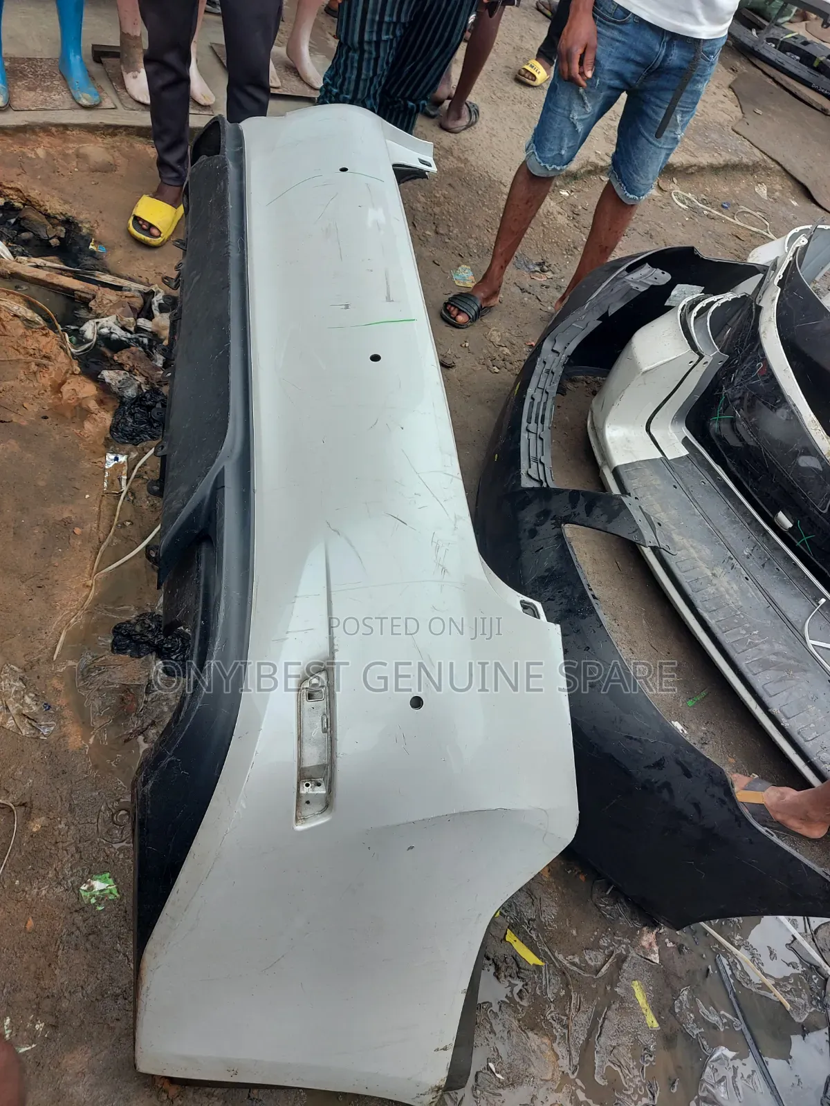 Back Bumper Es350 2015