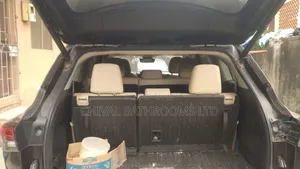 Toyota Highlander 2022 Black
