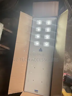 8Eyes Wakatek Solar Street Light