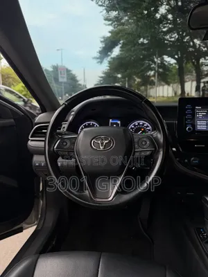 Toyota Camry 2023 Silver