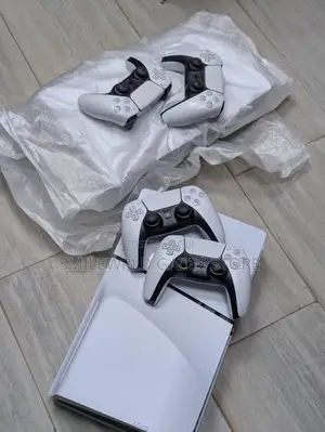Ps5 Slim 1Tb With 2 Pads 10 Games