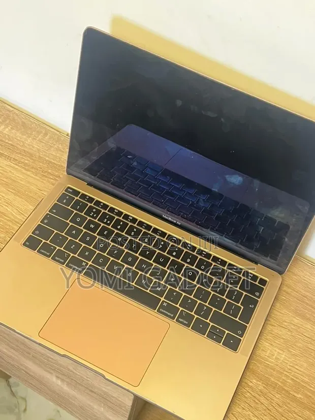 新品同様 MacBook Air 2018 Core i5 8G SSD128G MacBook Air 2018 Corei5 SSD128GB メモリ8GB MacBook Air 2018 intel
