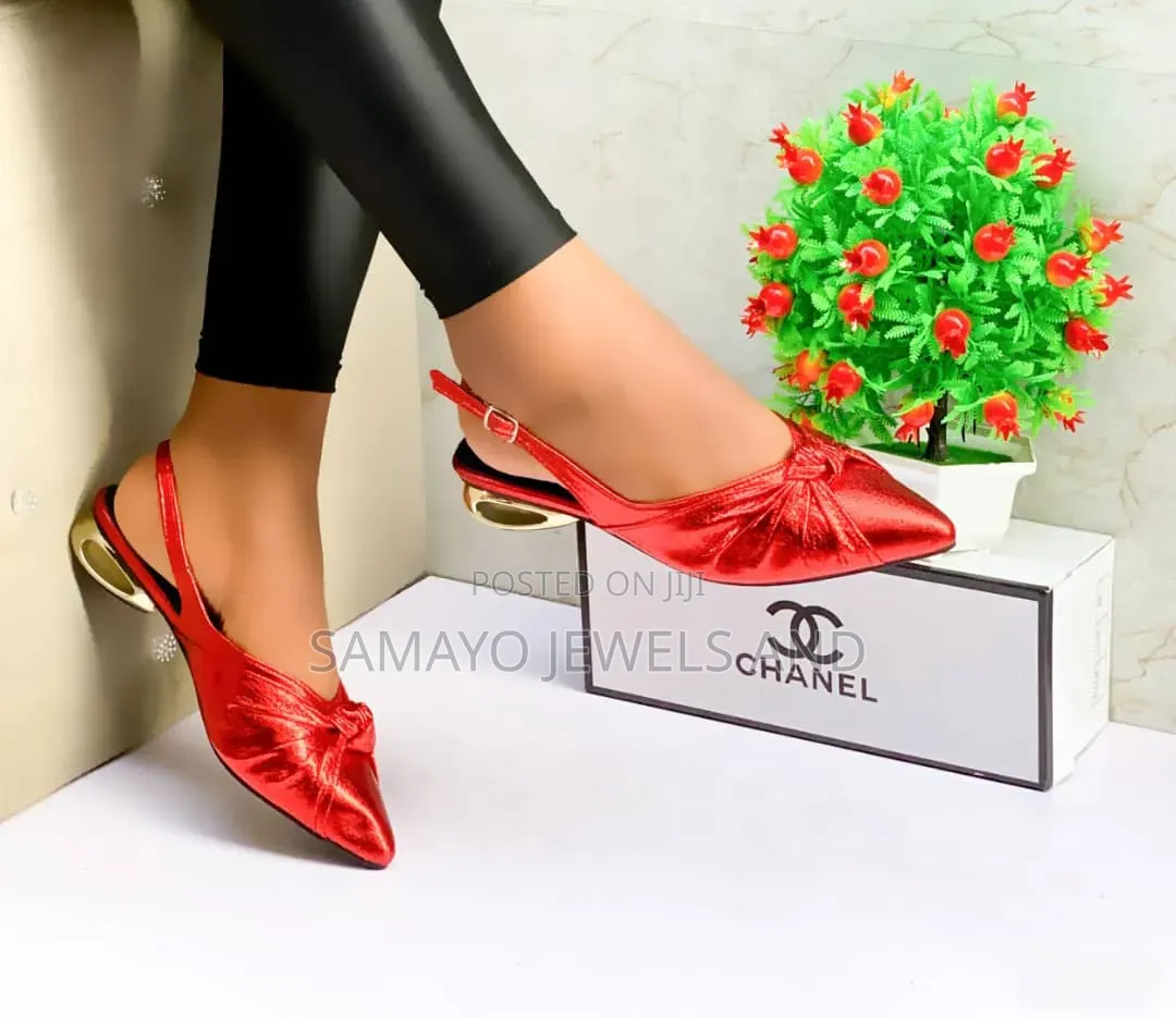 Women's Flat Sandals