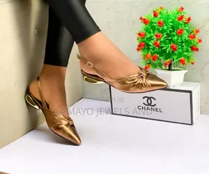 Women's Flat Sandals