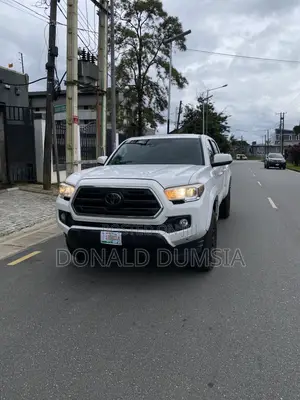Toyota Tacoma 2020 White