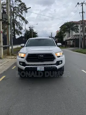 Toyota Tacoma 2020 White