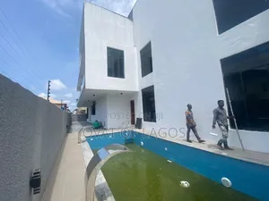 4bdrm House in VGC / Ajah for sale