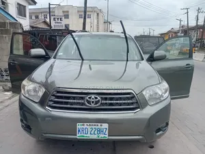 Toyota Highlander 2009 Green