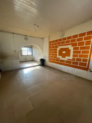 3bdrm House in Diamond Estate, Akure for rent