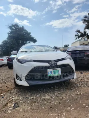 Toyota Corolla 2018 White