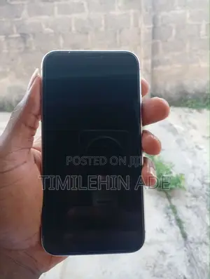 Apple iPhone XR 64 GB White
