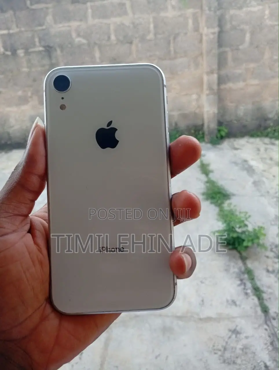 Apple iPhone XR 64 GB White