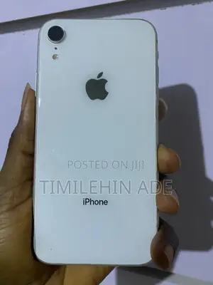 Apple iPhone XR 64 GB White