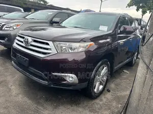 Toyota Highlander 2013 Red