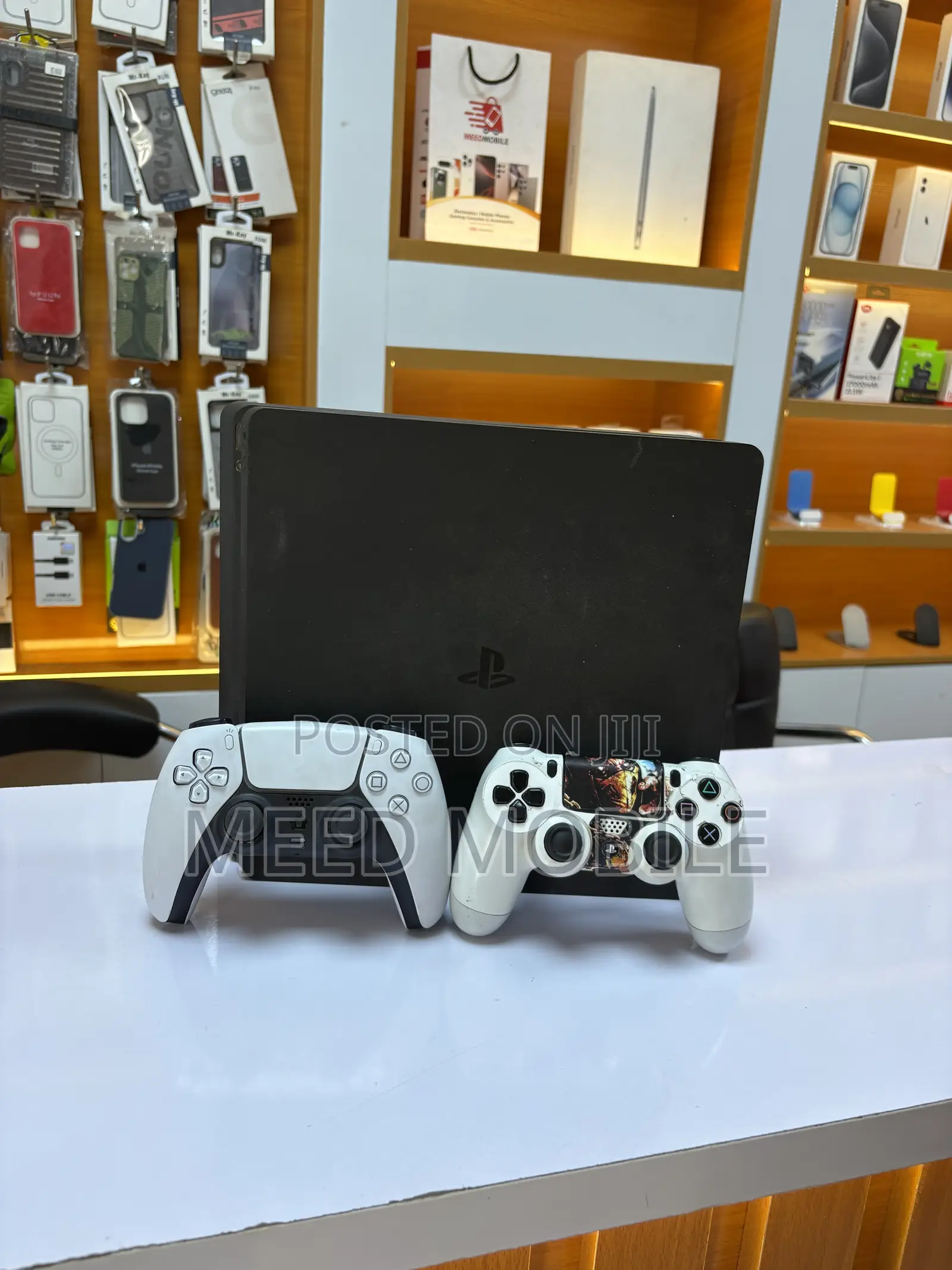 PS4 Slim Available