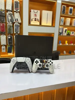 PS4 Slim Available