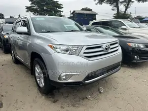 Toyota Highlander 2012 Silver