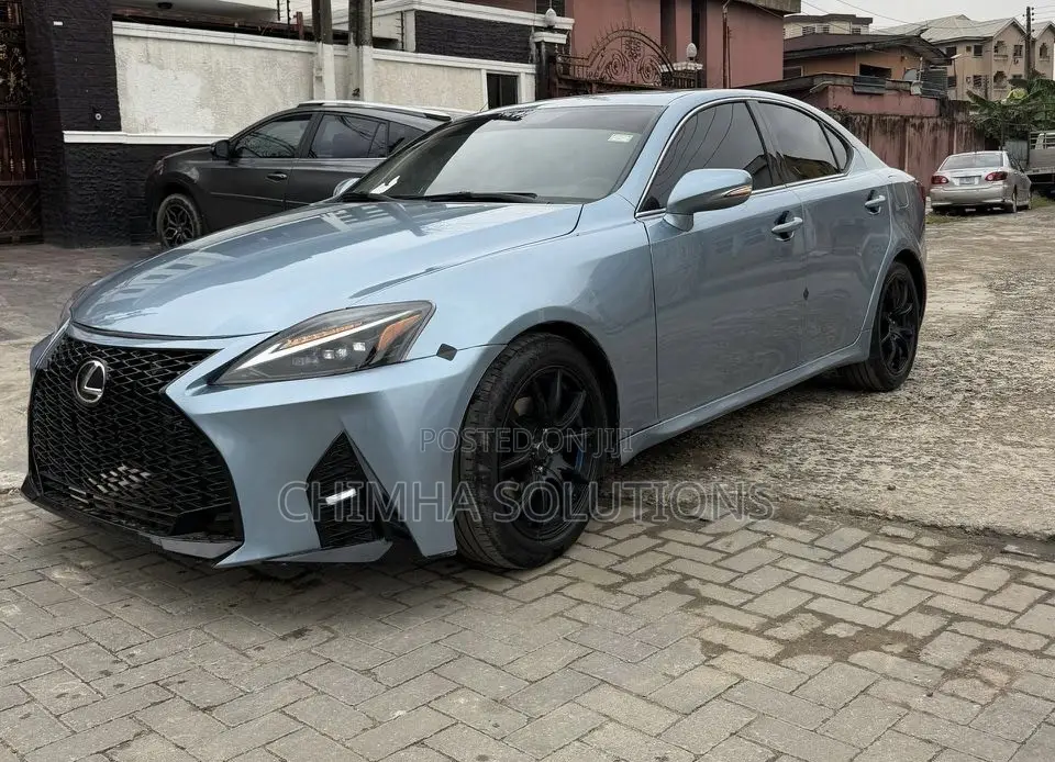 Lexus IS 2010 Blue