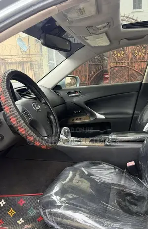 Lexus IS 2010 Blue