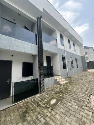 12bdrm Block of Flats in Zone 5 / Wuse for rent