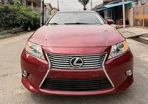 Lexus ES 2013 Red