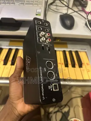 Behringer U-Phoria Umc204hd