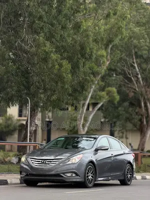 Hyundai Sonata SE 2.0T Sedan FWD (2.0L 4cyl 6A) 2013 Silver