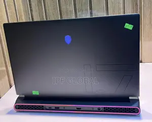 Laptop Alienware m17 R5 16GB AMD Ryzen 7 SSD 512GB