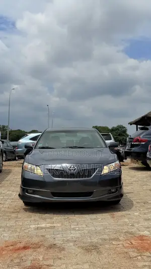 Toyota Camry 2.4 SE Automatic 2008 Gray