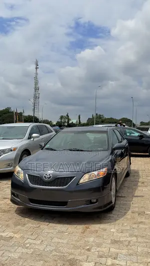 Toyota Camry 2.4 SE Automatic 2008 Gray