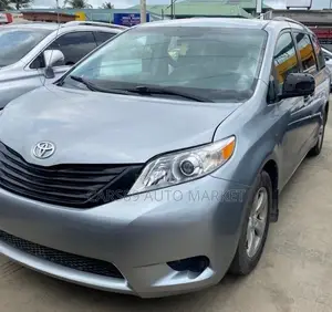 Toyota Sienna LE 7 Passenger 2012 Gray