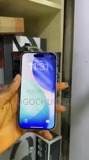 Apple iPhone 15 128 GB Pink